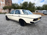 MERCEDES-BENZ 200
